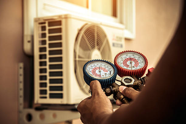 Professional Hvac technician working in Richmond, MO